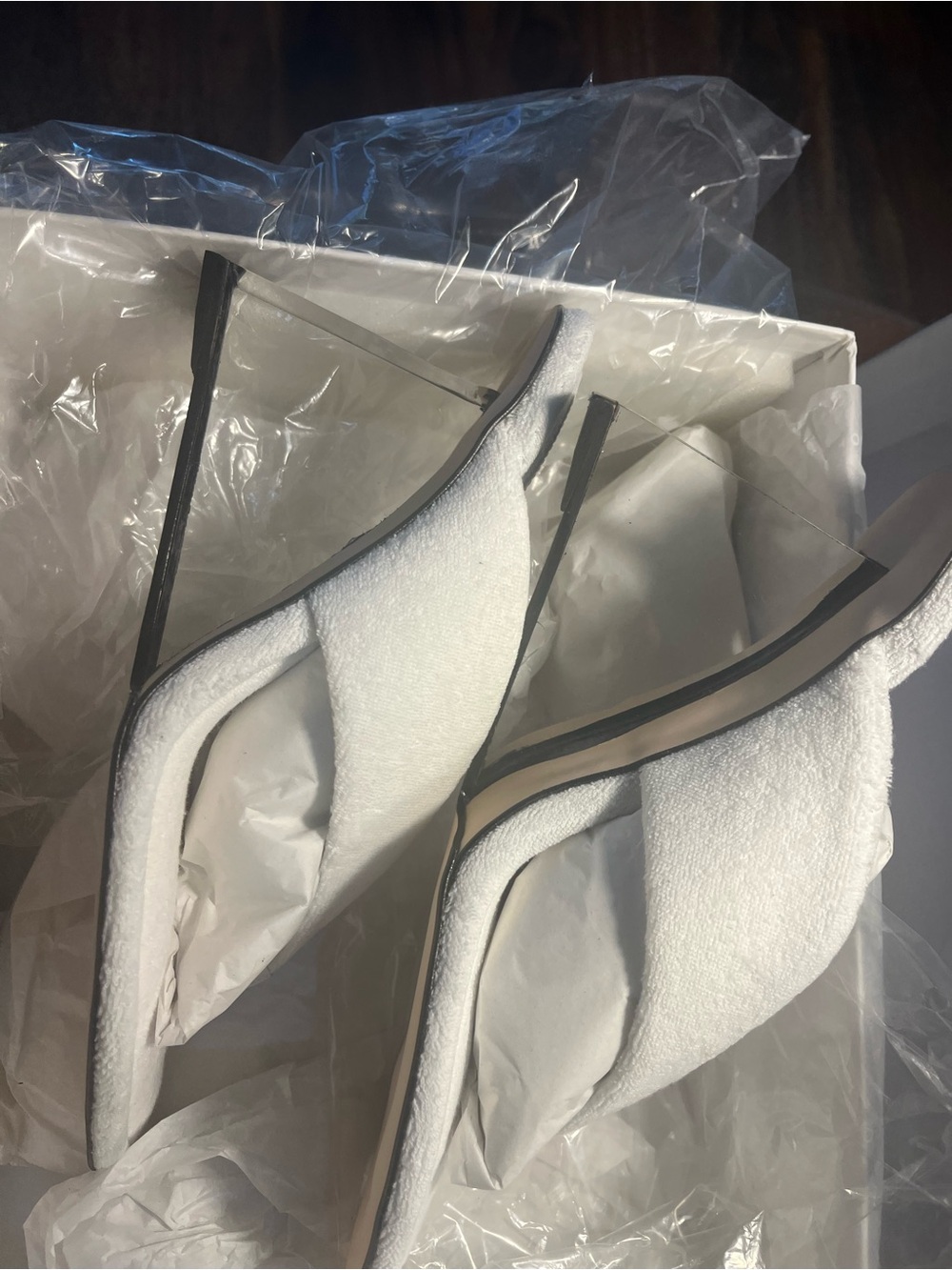 Good American clear wedge shoes, women’s size 9 - Picture 2 of 14